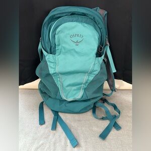 Osprey Daylite Plus teal backpack